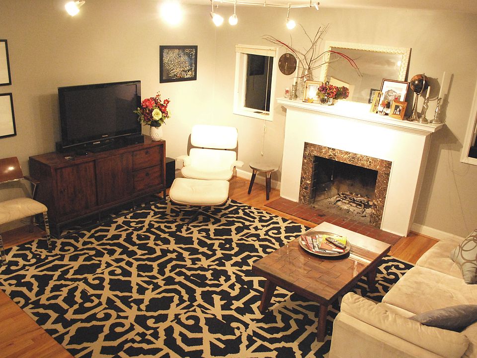 Large 16x18 Living Room