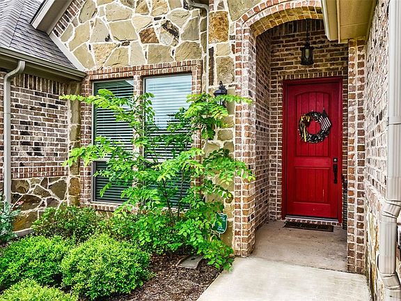 3rd image of 3622 Rosewood Dr