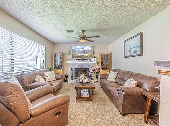 3rd image of 1058 E Avenue J10