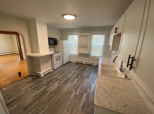 46 8th St #1, Auburn, ME 04210