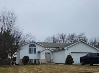 1428 Cozy Ln, Dyer, IN 46311