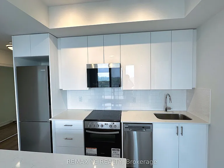 15 Ellerslie Ave #1005 — Photo 5