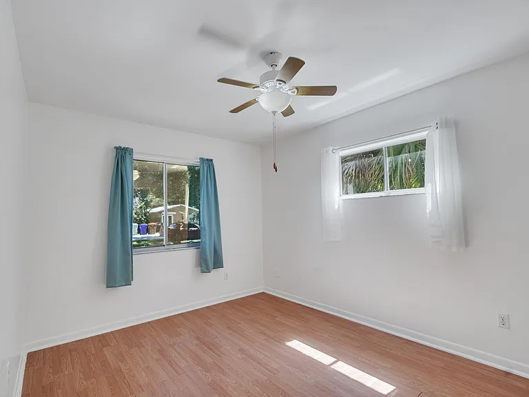 6195 7th St — Photo 11