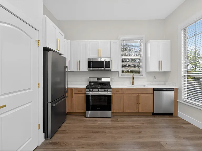 413 Nopal St #102 — Photo 8