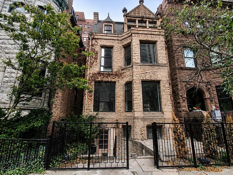 64 E Cedar St #2R — Photo 1