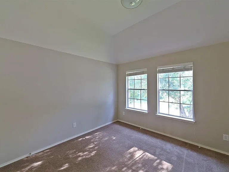 407 Groveton Ridge Ln — Photo 21