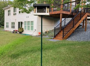 1697 Chateau Ave, Shakopee, MN 55379