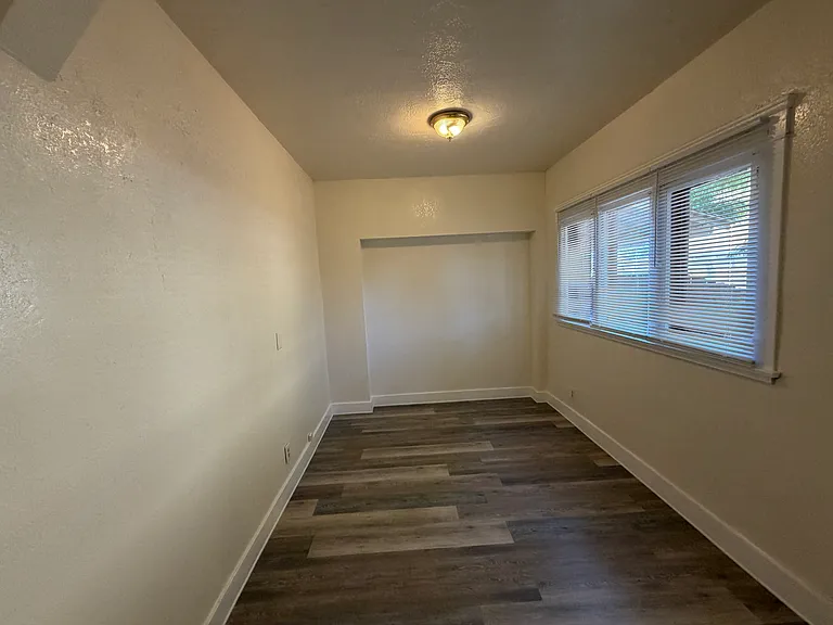 2948 B St — Photo 10
