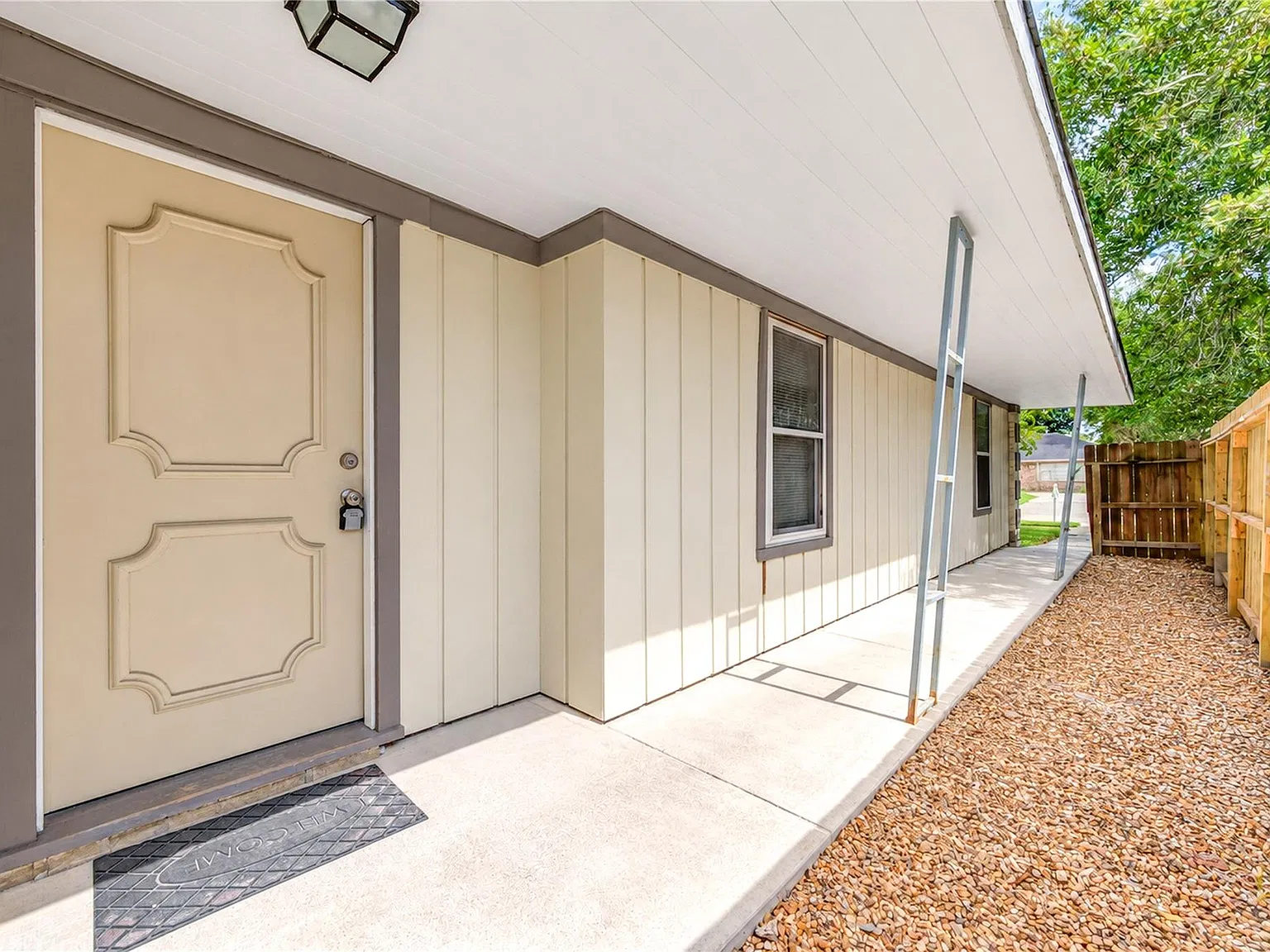 4 bed, 2.0 bath, 1796 sqft, $1,750 — Photo 4