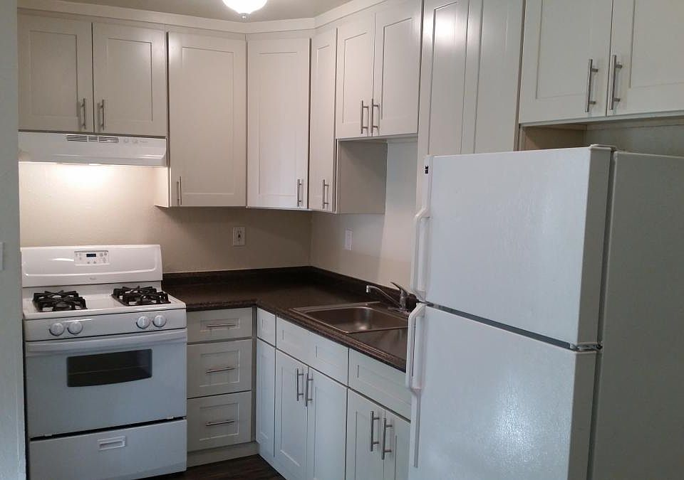 2nd image of 1305 Sunny Ct APT 16