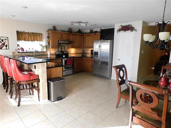 5th image of 2922 Andrea Ln