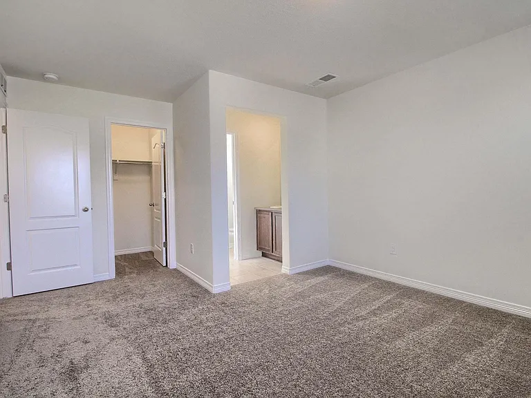 14776 Oslo Ave — Photo 30