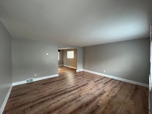 Living Room: New vinyl flooring