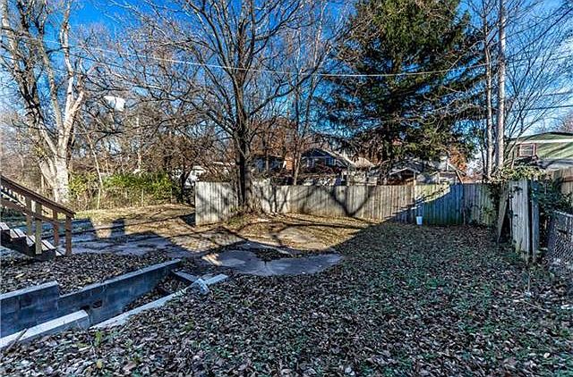 2nd image of 4239 Bellefontaine Ave