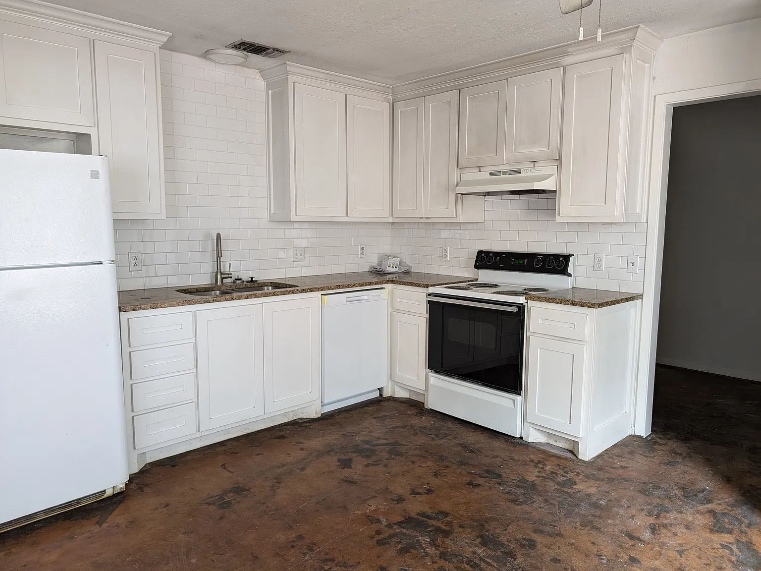3 bed, 1258 sqft, $1,350 — Photo 4
