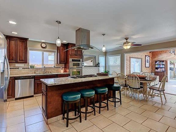 5th image of 855 Hermiston Dr