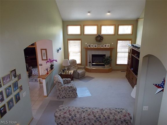 5th image of 15315 Oak Hollow Ln