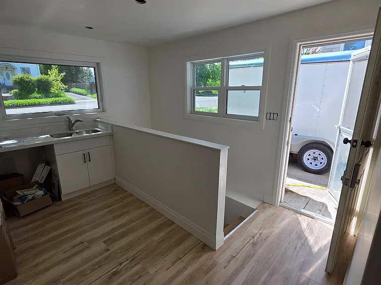 567 Woolwich St #1 — Photo 8