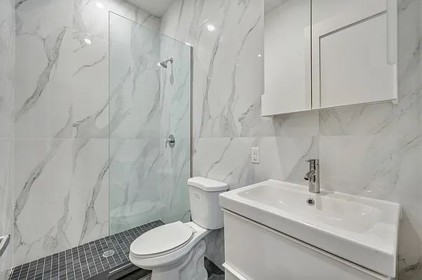Rented by Cooper & Cooper Real Estate | media 7
