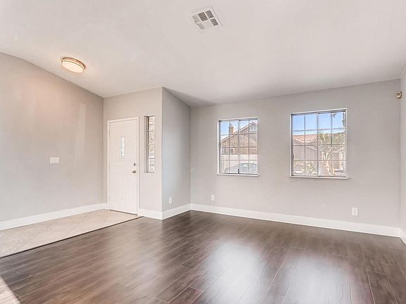 4th image of 3405 Penthouse Pl