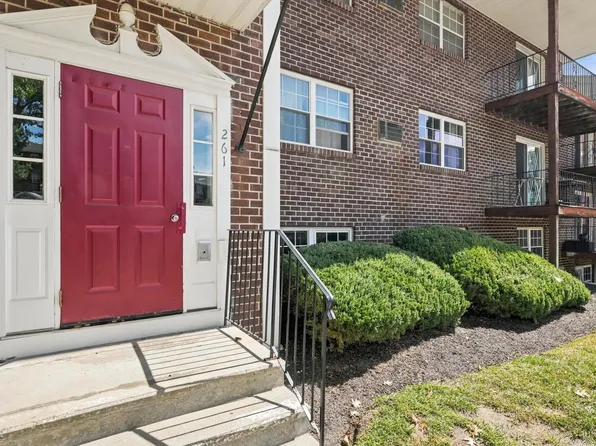 261 Boston Post Rd E APT 4, Marlborough, MA 01752