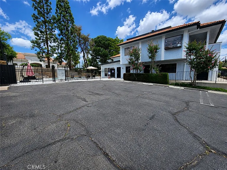 131 S Poplar Ave #26 — Photo 29