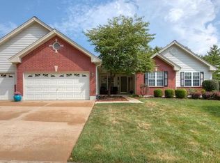 308 Dover Way Ct, Ballwin, MO 63021