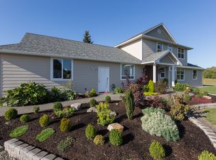 1648 W Hendrickson Rd, Sequim, WA 98382