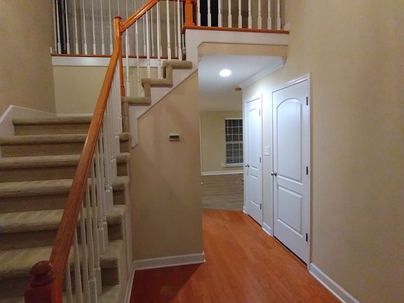 2nd image of 713 Melford Ln