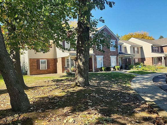 3rd image of 1527 Porter Cir
