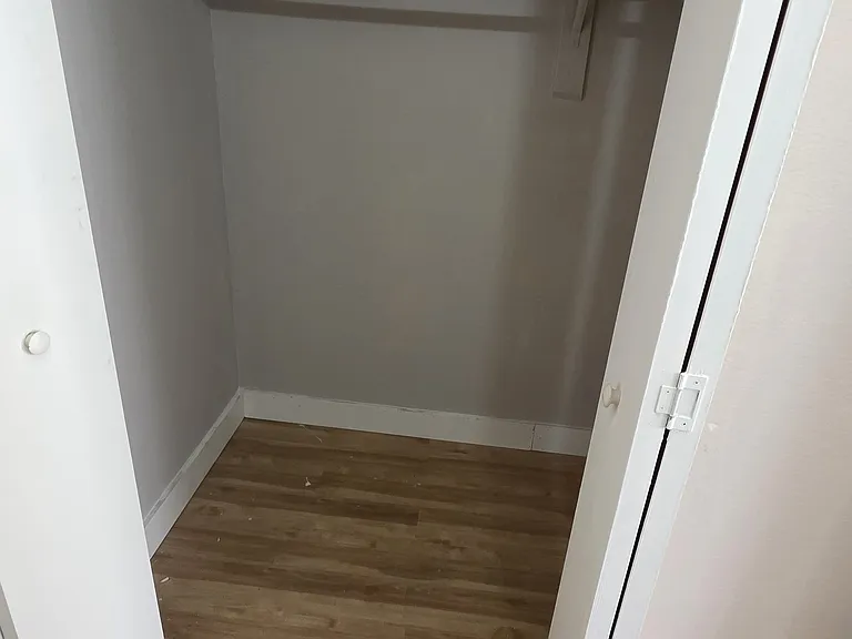 7th Place Apartments — Photo 30