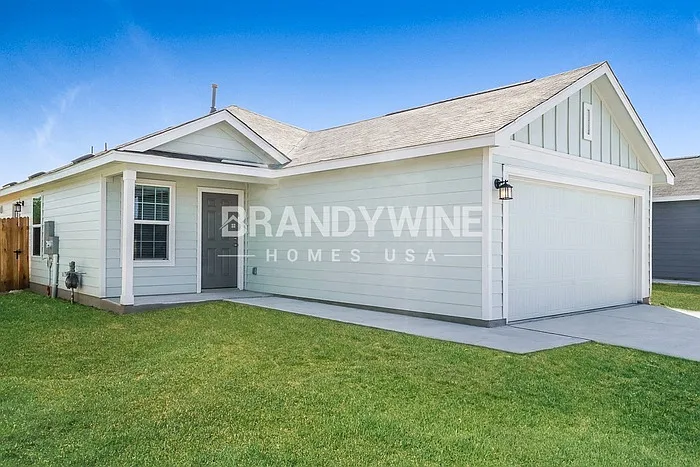 3 bed, 2.0 bath, 1266 sqft, $1,449 — Photo 2