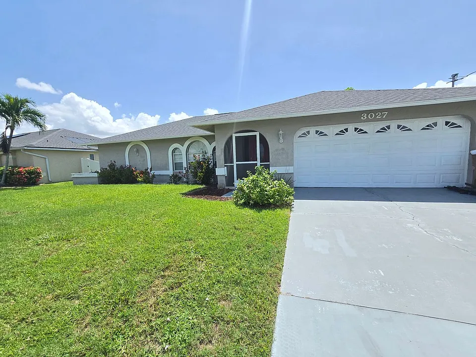 3027 SW 23rd Ave