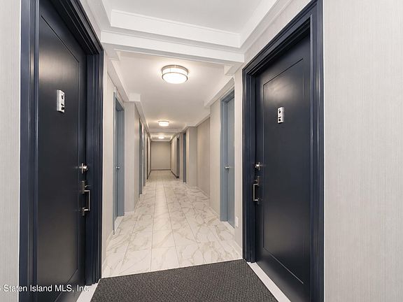5th image of 755 Narrows Rd N APT 506