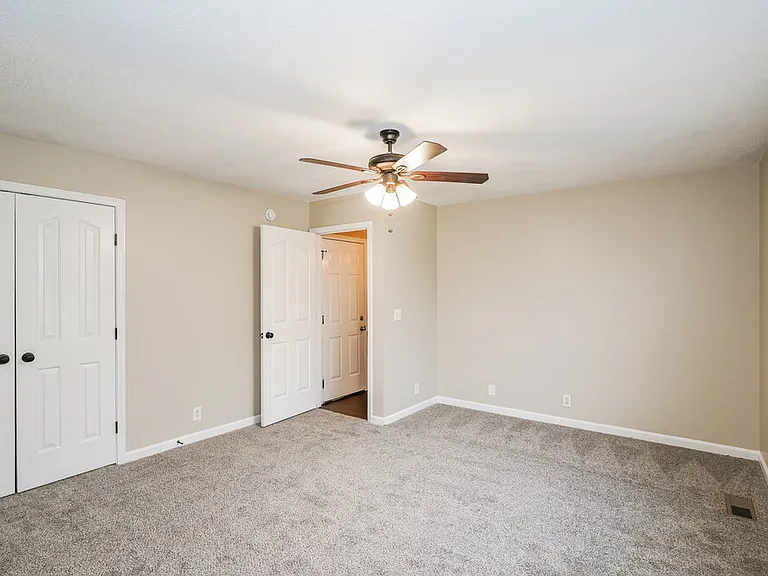 634 Woodland Hills Dr — Photo 9