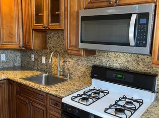 4392 Del Santos Dr, Paradise, NV 89121