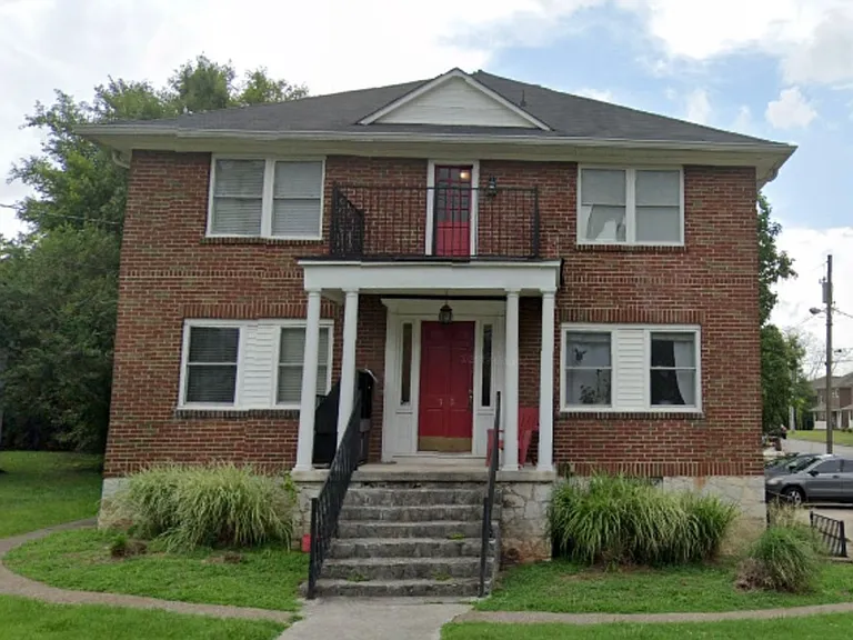 710 Cabell Dr — Photo 2