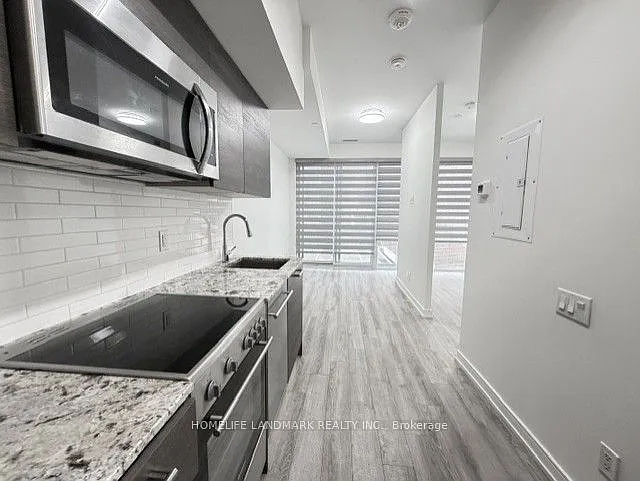 28 Wellesley St E #308 — Photo 5