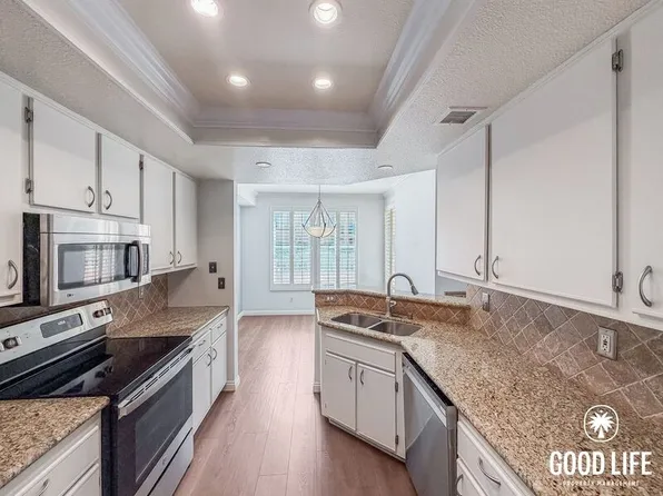 640 Camino De La Reina APT 1109, San Diego, CA 92108