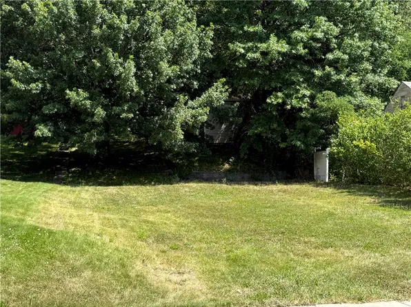 110 Greydon Ave, Mc Kees Rocks, PA 15136