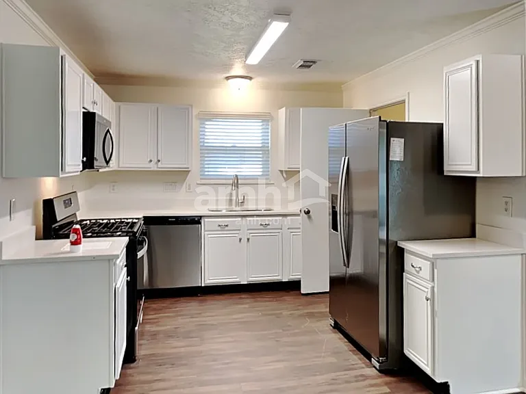 7007 Durango Dr — Photo 3