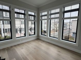 157 Everett St #22, Allston, MA 02134