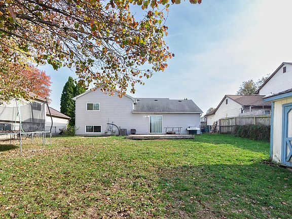 3rd image of 1683 Ringfield Dr