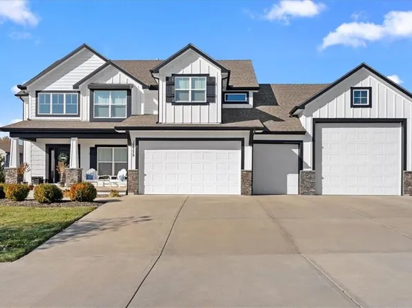 17772 W 163rd Ter, Olathe, KS 66062