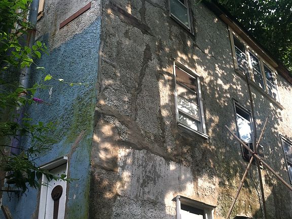 2nd image of 35 Willis Ave