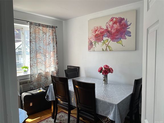 3rd image of 89-27 172nd St Floor 2
