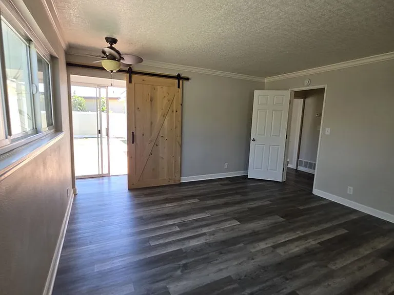 1319 Thermal Ave — Photo 14