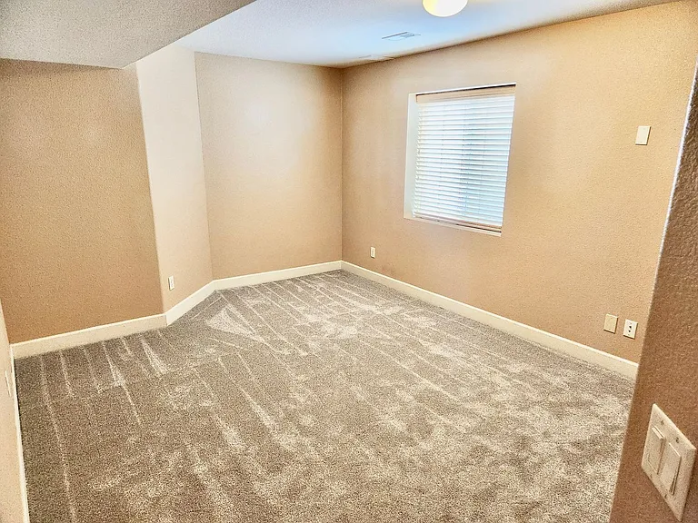 7027 Davey Crocket Ct — Photo 17