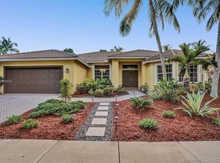 3764 Oak Ridge Cir, Weston, FL 33331