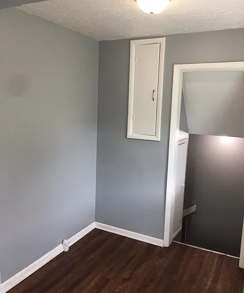 655 N Alton Ave — Photo 5